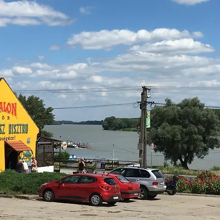 Cclub H Panzió
