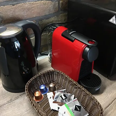Cclub H Panzió Paks